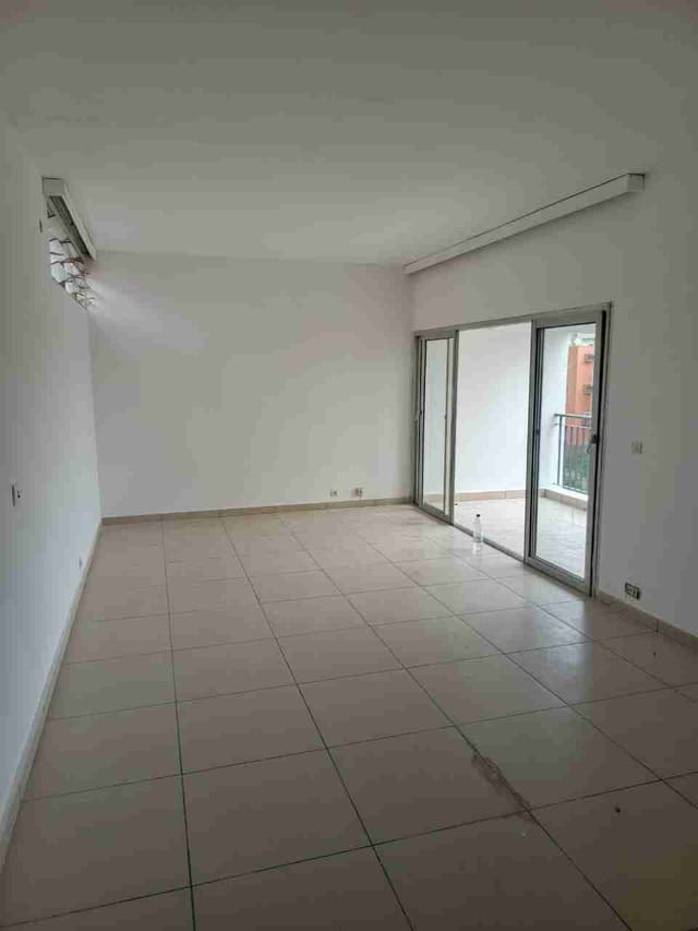 Location d'un Appt de 4 pièces au Golf 1
