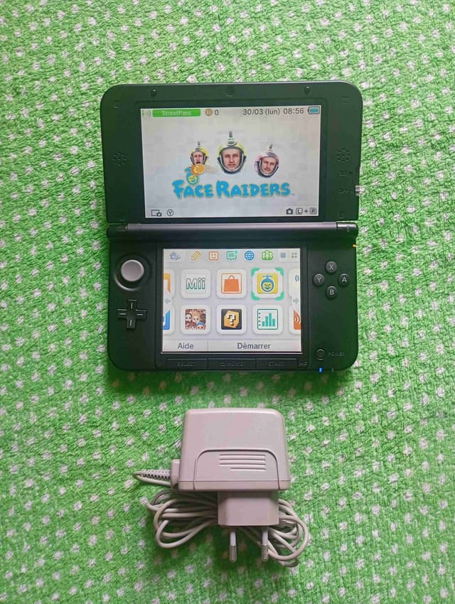Nintendo 3ds XL cracker + jeux