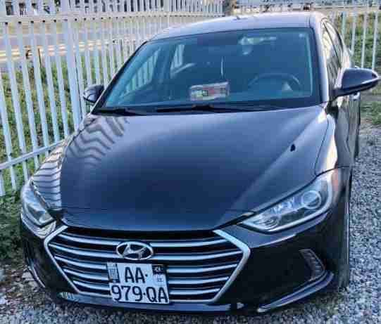 Hyundai Elantra en vente