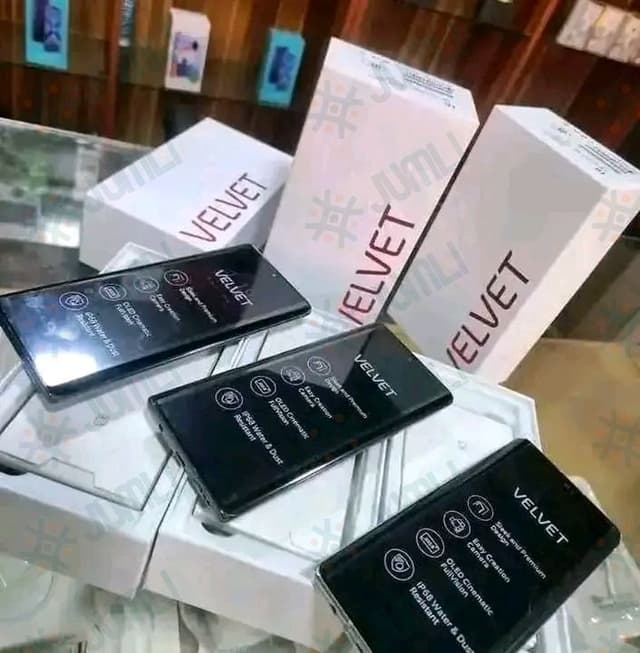Téléphone velvet