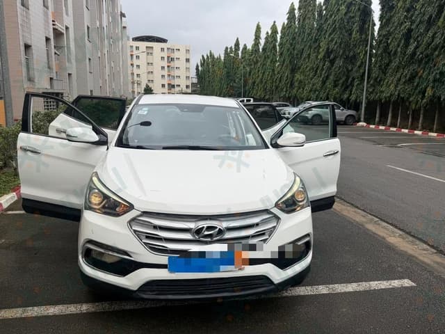 Hyundai Santafe en vente