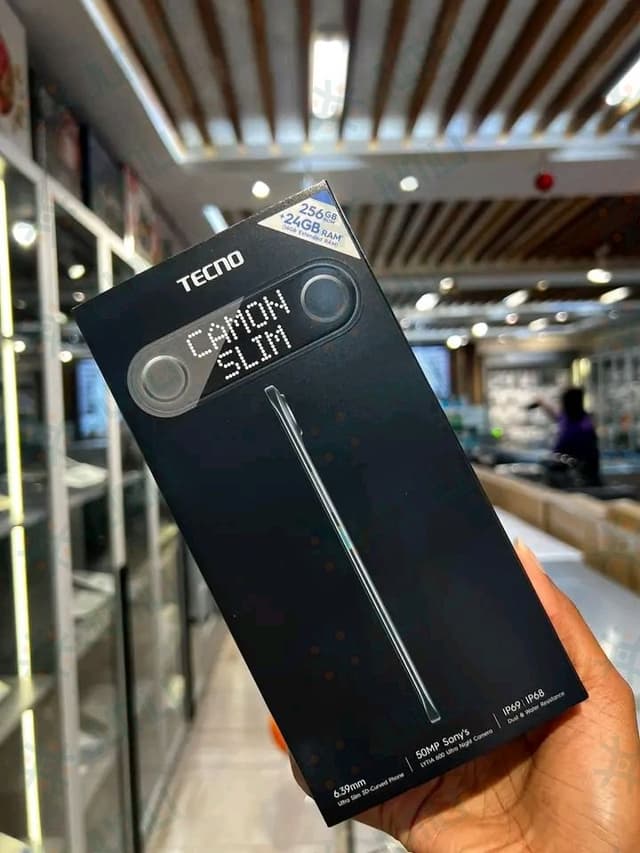 techno Camon slim noir