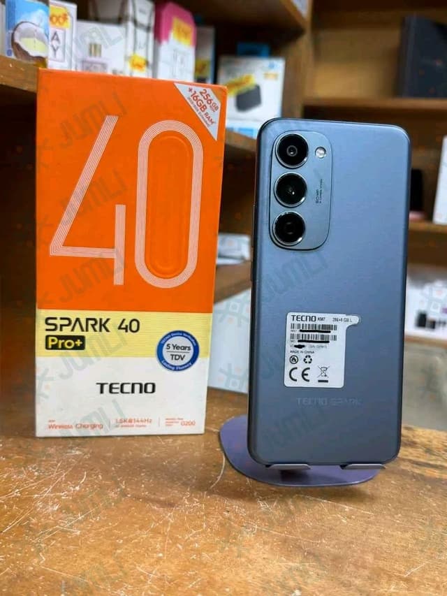 TECNO Spark 40 pro plus 256GB 16GB RAM