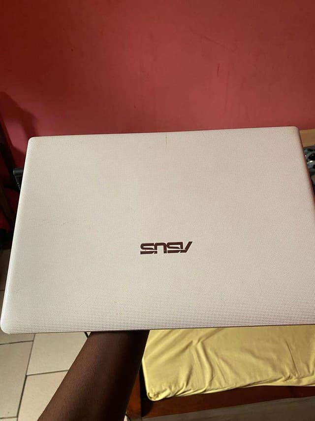 Asus