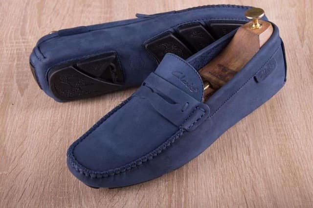 CHAUSSURE TOODS CLARKS