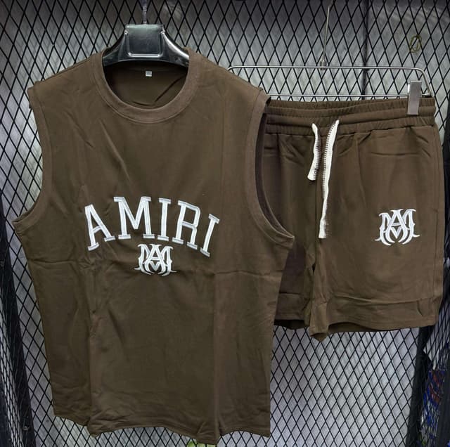 Ensemble BALENCIAGA & AMIRI