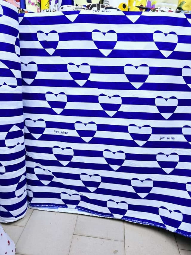 NOUVELLE ARRIVÉE DE DRAPS DE QUALITÉ SUPÉRIEURE✨ Offrez-vous des nuits de rêve avec nos draps doux, résistants et élégants !Disponible en plusieurs couleurs et tailles pour sublimer votre cha