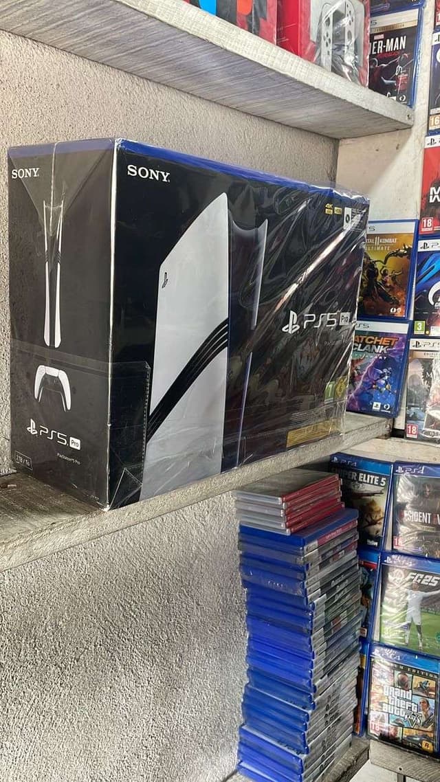 PS5 pro slim digital