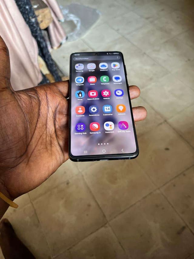 SAMSUNG S21 5G TRÈS PROPRE CAPACITÉ 128GIGA 8GIGA RAM