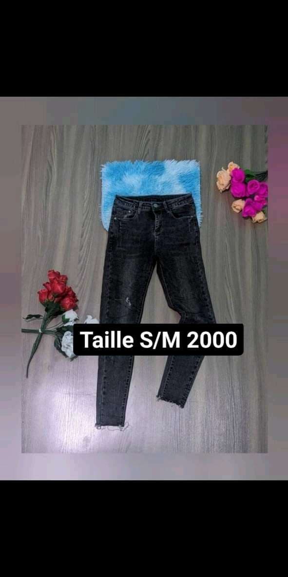 Pantalons Djins disponibles
