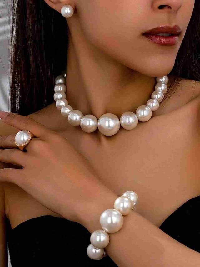 Accessoires colliers pour femmes