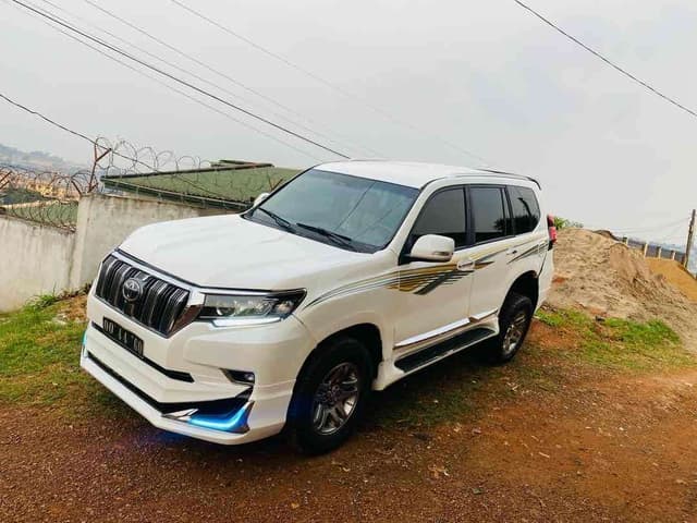 Prado 2012 tuné 2022