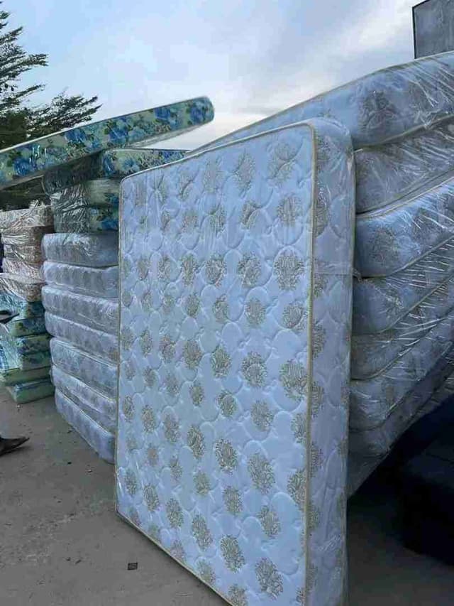 Matelas orthopédique et semi orthopédique
