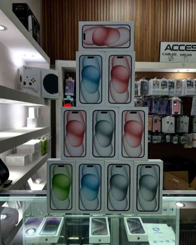 IPHONE 15 PLUS NEUF & SCELLÉS
