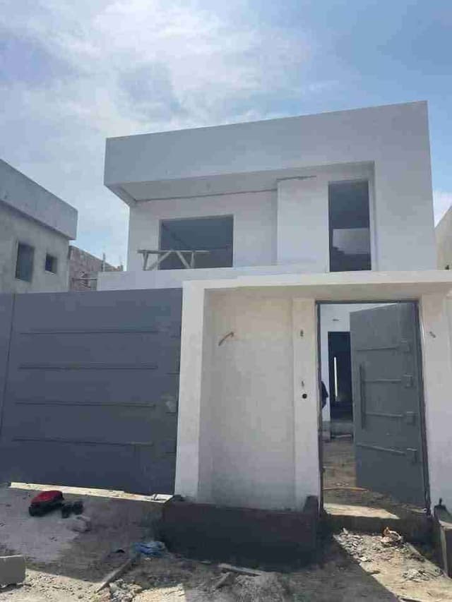Vente d'une villa duplex de 5 pièces à Cocody Riviera Abatta