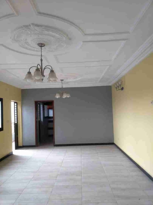 VASTE APPARTEMENT ULTRA MODERNE A LOUER AU QUARTIER ODZA BORNE 12