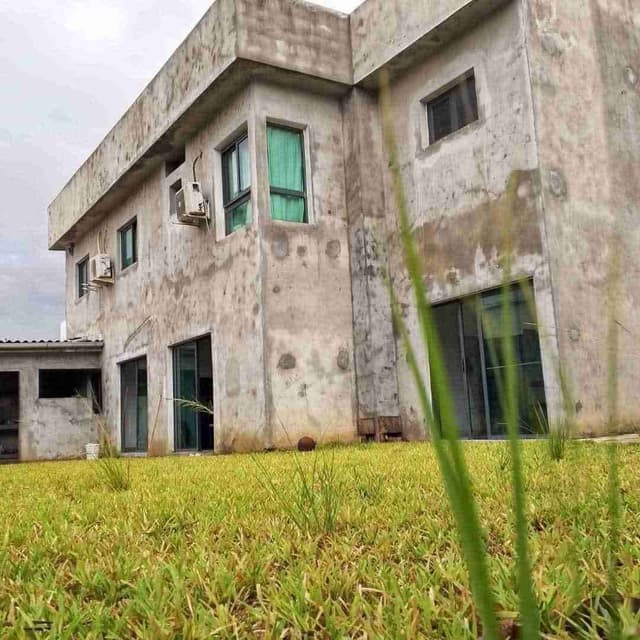 Duplex 8pièces sir 500m² Cocody Riviera Faya