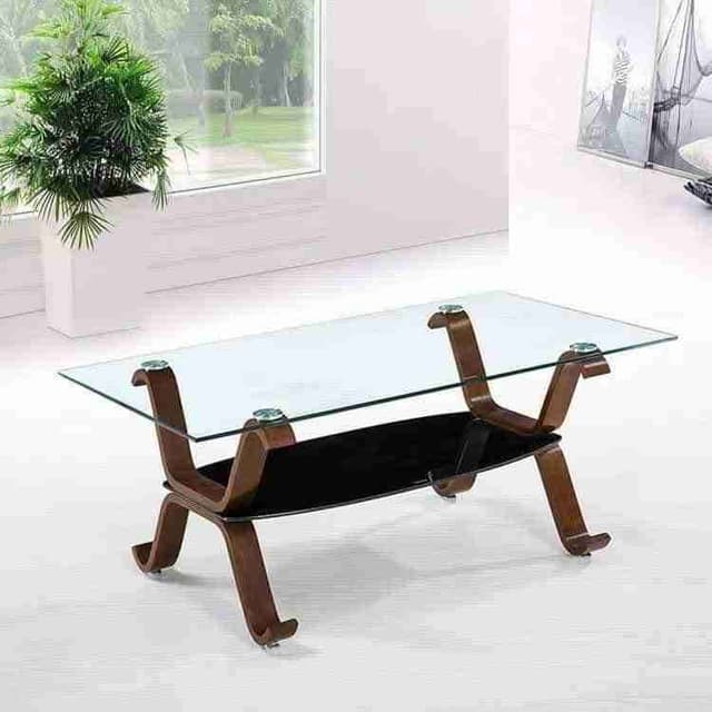 Jolie table a vitré importé solide au très bon prix