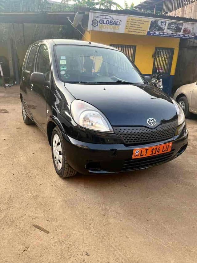 TOYOTA YARIS VERSO