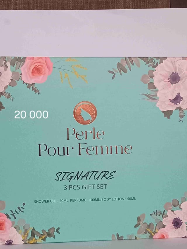 EDP COFFRET SIGNATURE PERLE POUR FEMME  50 ML +GEL 50ML+BODY LOTION 50ML