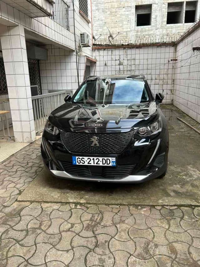 PEUGEOT 2008