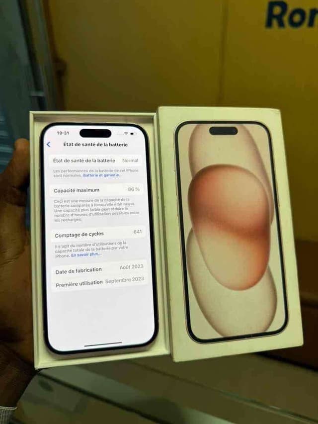 iPhone 15 quasi neuf importés avec le carton