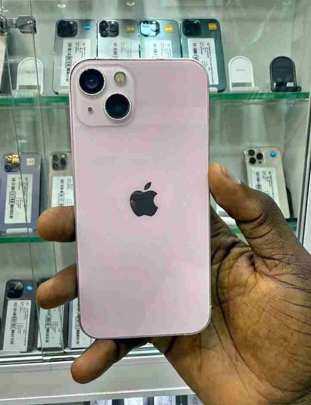 iPhone 13 quasi