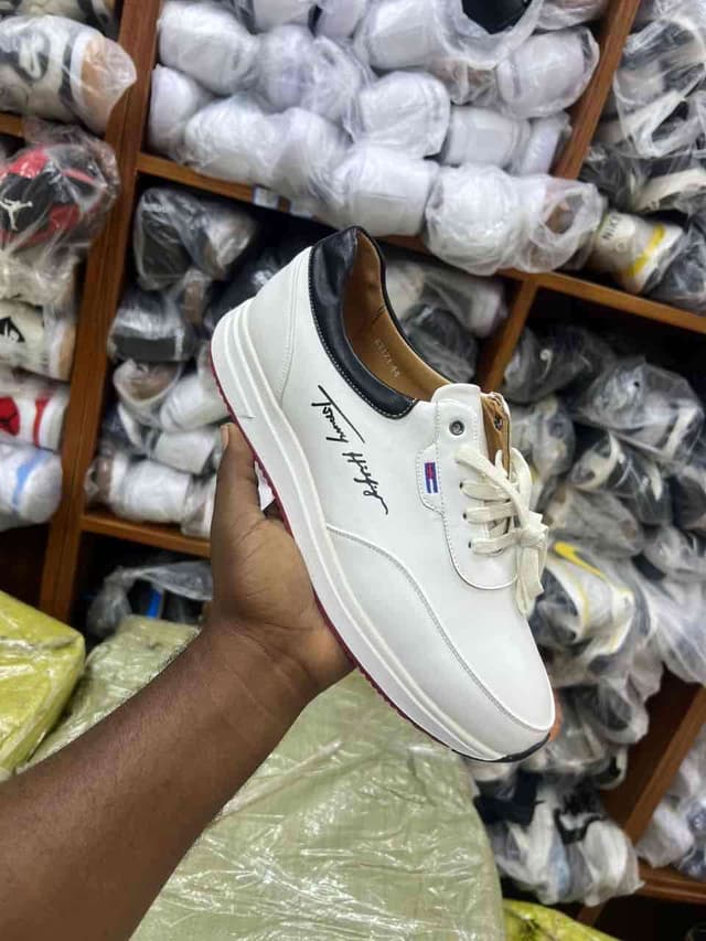 CHAUSSURE POUR HOMME