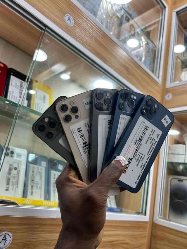 iPhone 14 pro 128gigas quasi neuf