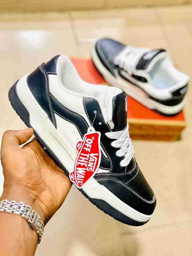 Van's