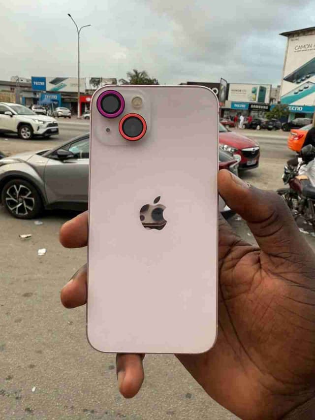 iPhone 13 simple casi