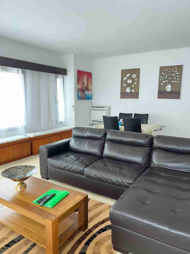 Location d'un appartement de 2 pièces meublé au plateau