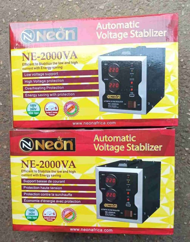Régulateur NÉON 1000 et 2000 VA