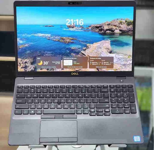 Dell Precision 3540 – i5 8e Gen / 16Go / SSD 512Go / 4K Support – 225.000 F ⚡