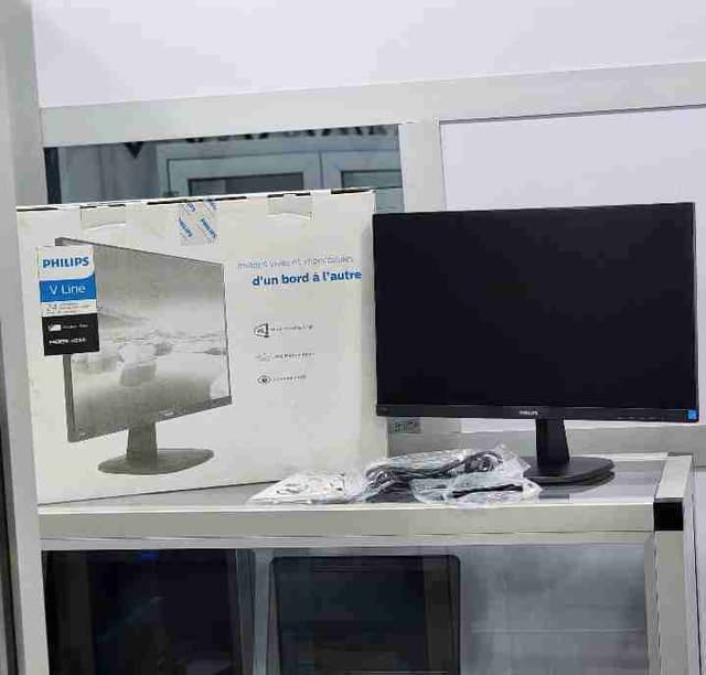Écran PHILIPS 24” Neuf – Full HD / HDMI / VGA / DVI – 100.000 F 💻📦
