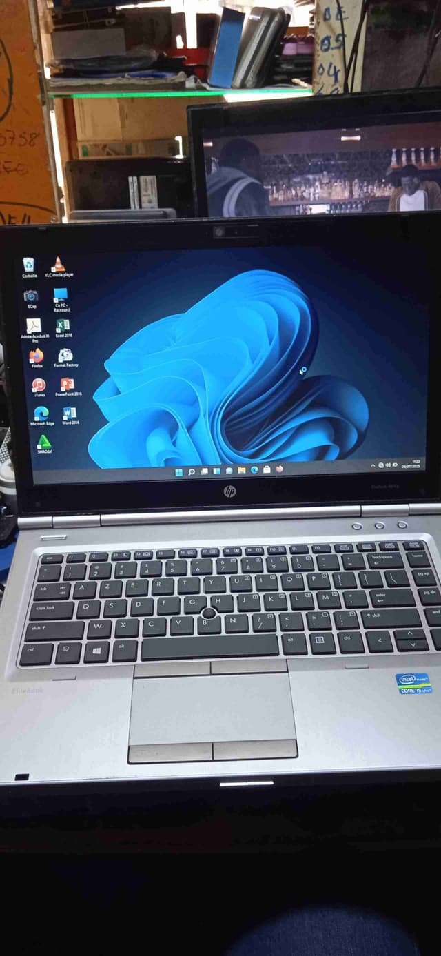 Vente des Ordinateurs portables+ Maintenance informatique et mobile