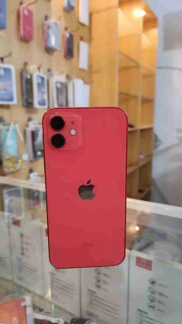 iPhone 12