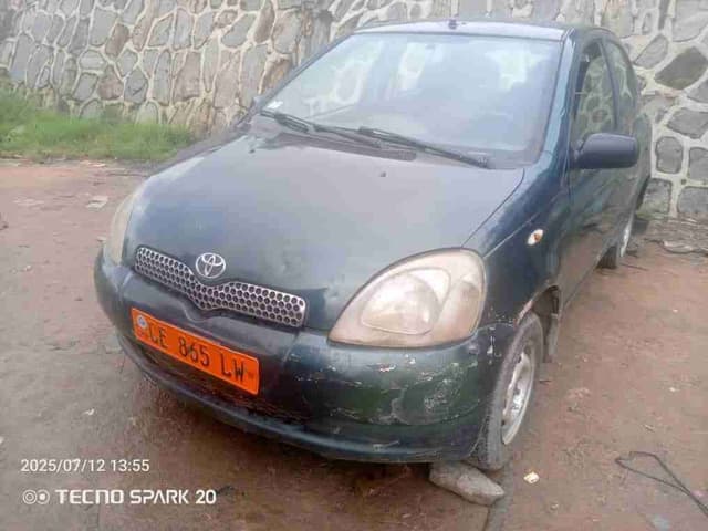 Toyota Yaris 2000