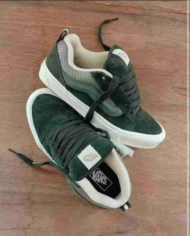 Vans knu school