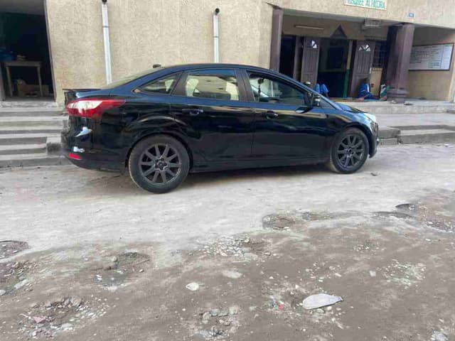 Vente de voiture FORD FOCUS SE 2012