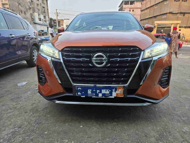 NISSAN KICKS