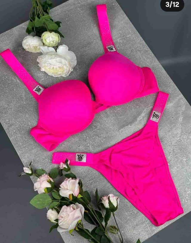 Lingerie soutien-gorge caleçons nuisettes