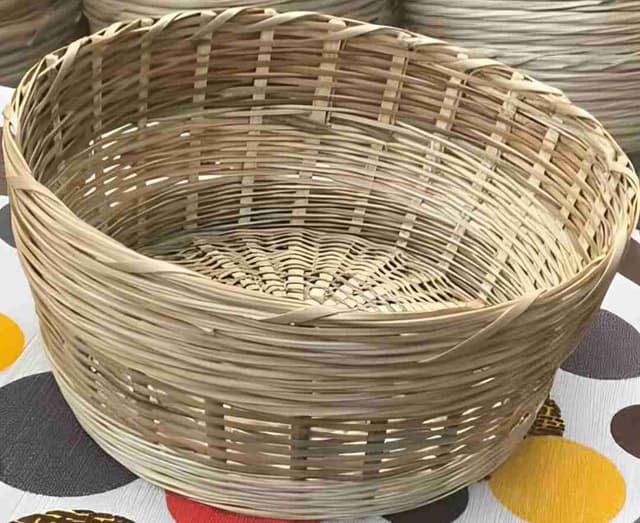 Panier en bambou raphia