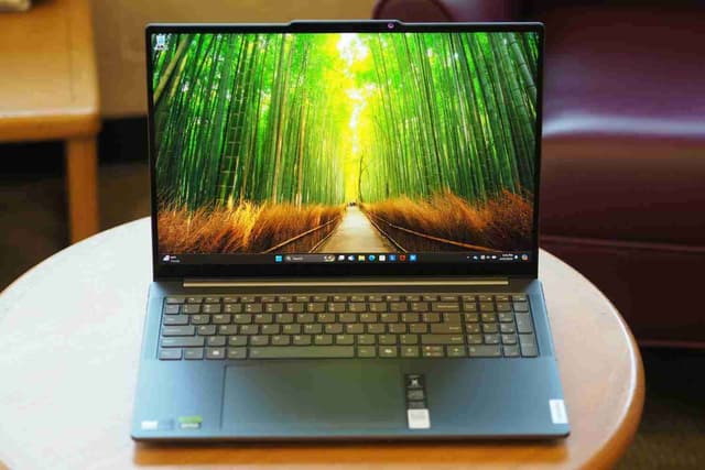 Gamer Lenovo YOGA Pro 9 19IMH9 – Neuf sous carton