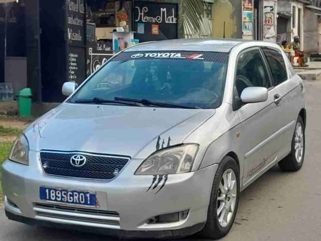 TOYOTA OBAMA MANUEL UNE PORTIÈRE