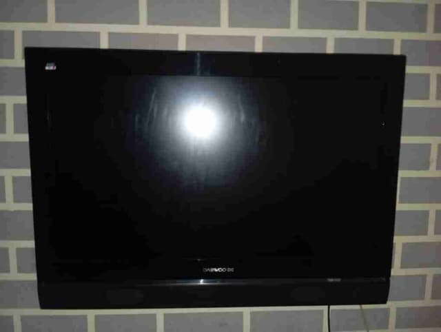 TV Daewoo 32'' idéal pour salon ou chambre.