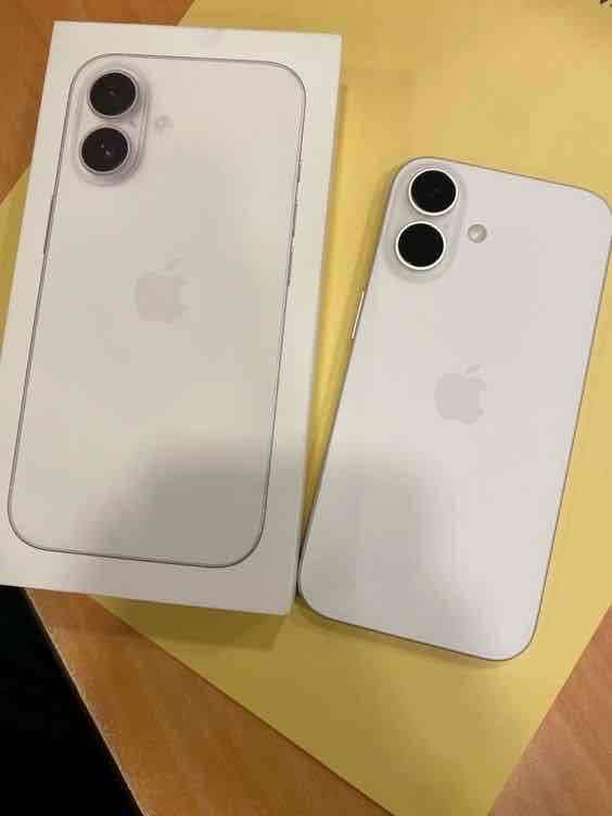 iPhone 16+ ESIM