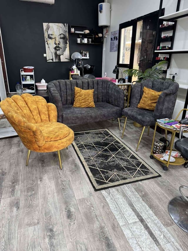 Des fauteuils en vente
