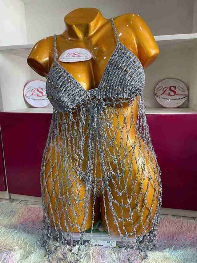 Joli robe de page