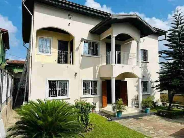 Complexe a vendre a yassa nkolbong